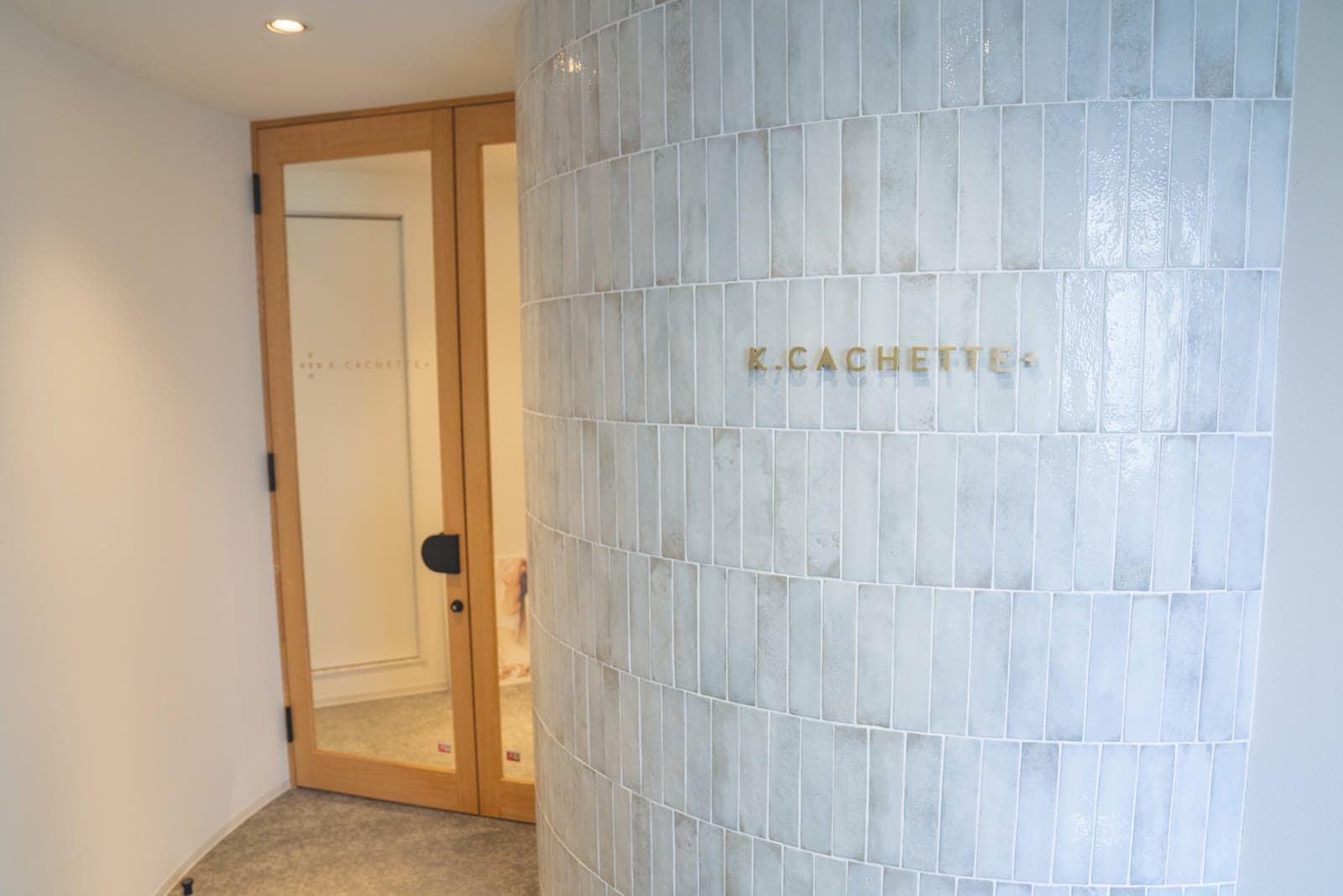 K.CACHETTE+ エントランス